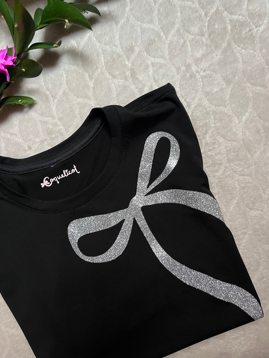 Camiseta Silver Bow