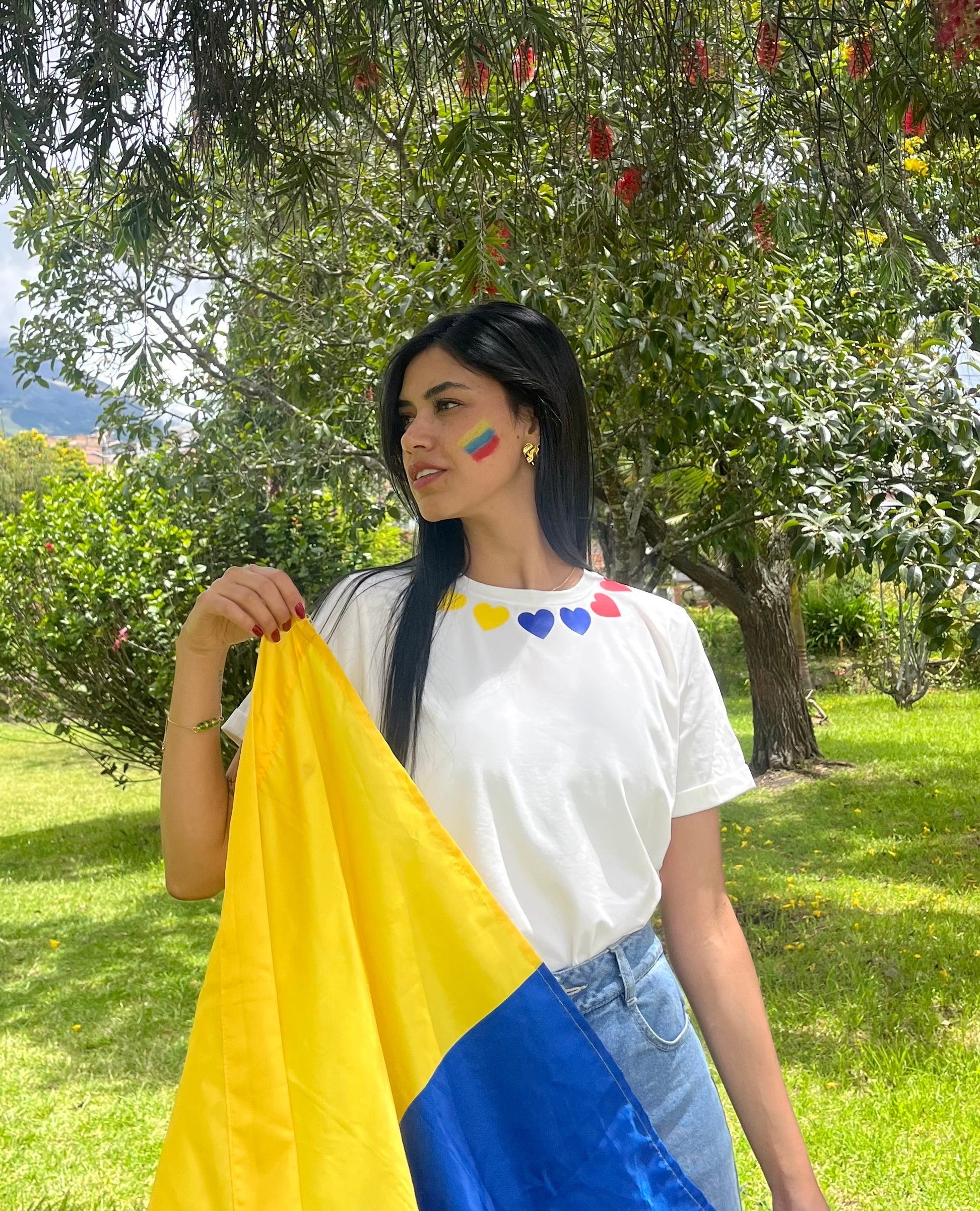 Camiseta Tricolor Heartline - Coquelicot